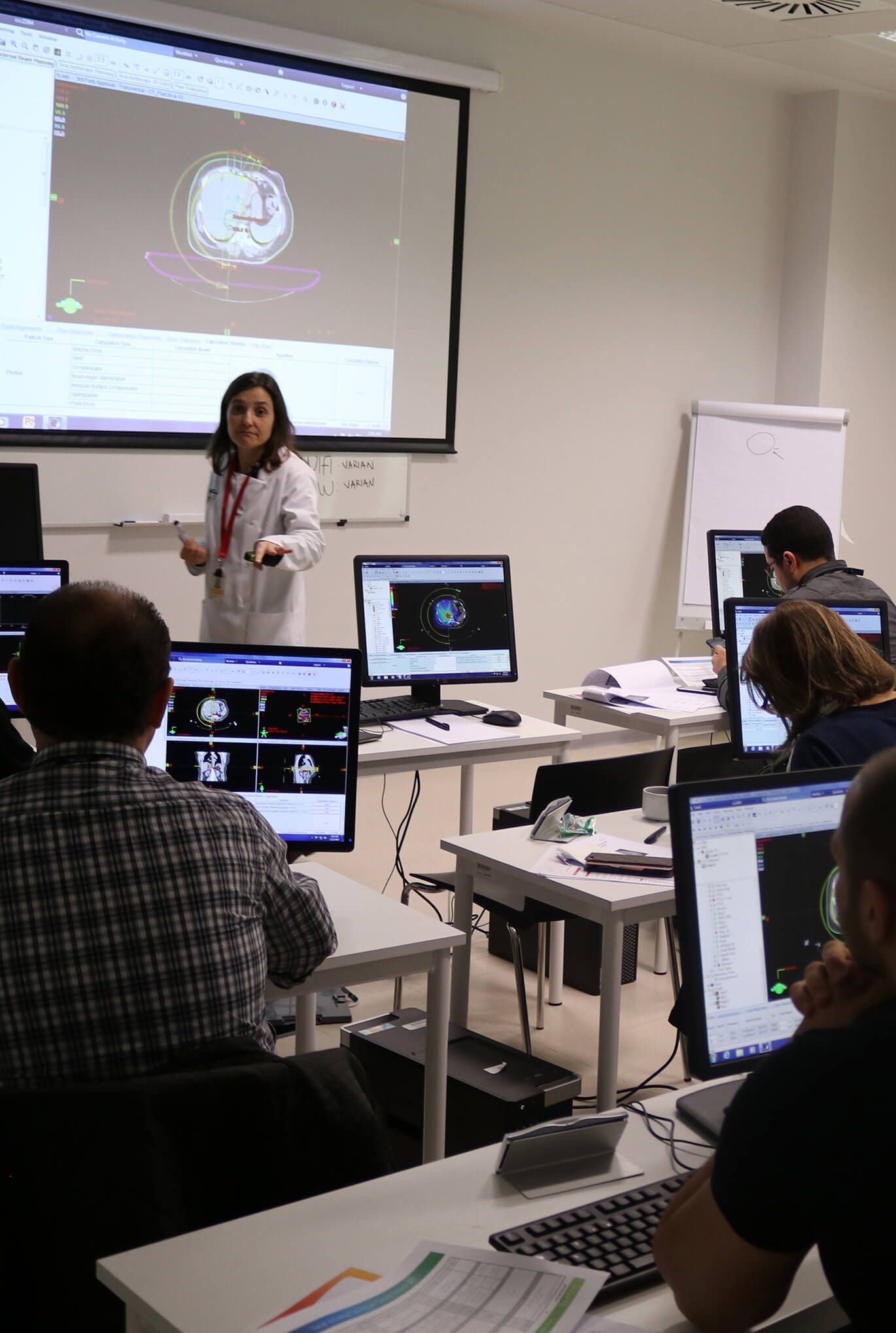 Serviço de Radioncologia - Programa de Formação Avançada em Radioterapia Serviço de Radioncologia - Programa de Formação Avançada em Radioterapia