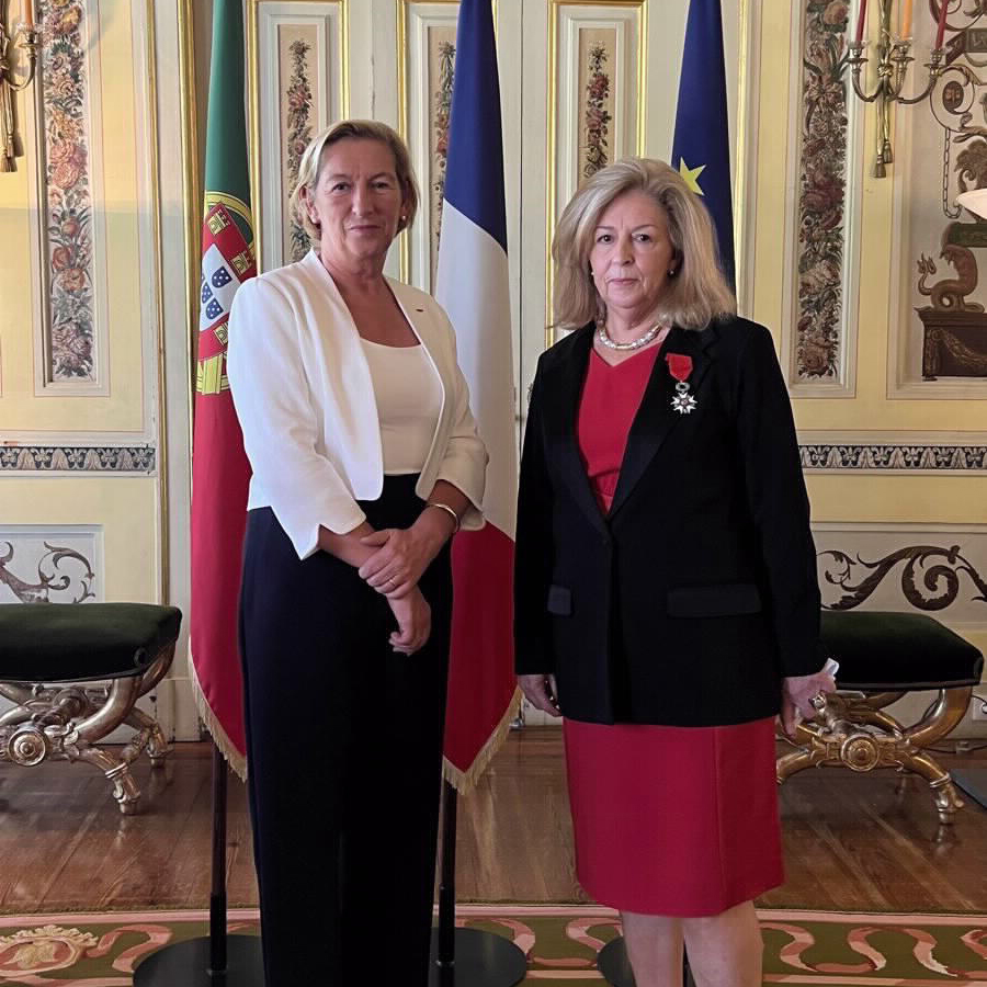 Leonor Beleza awarded the Legion of Honour by the President of the French Republic