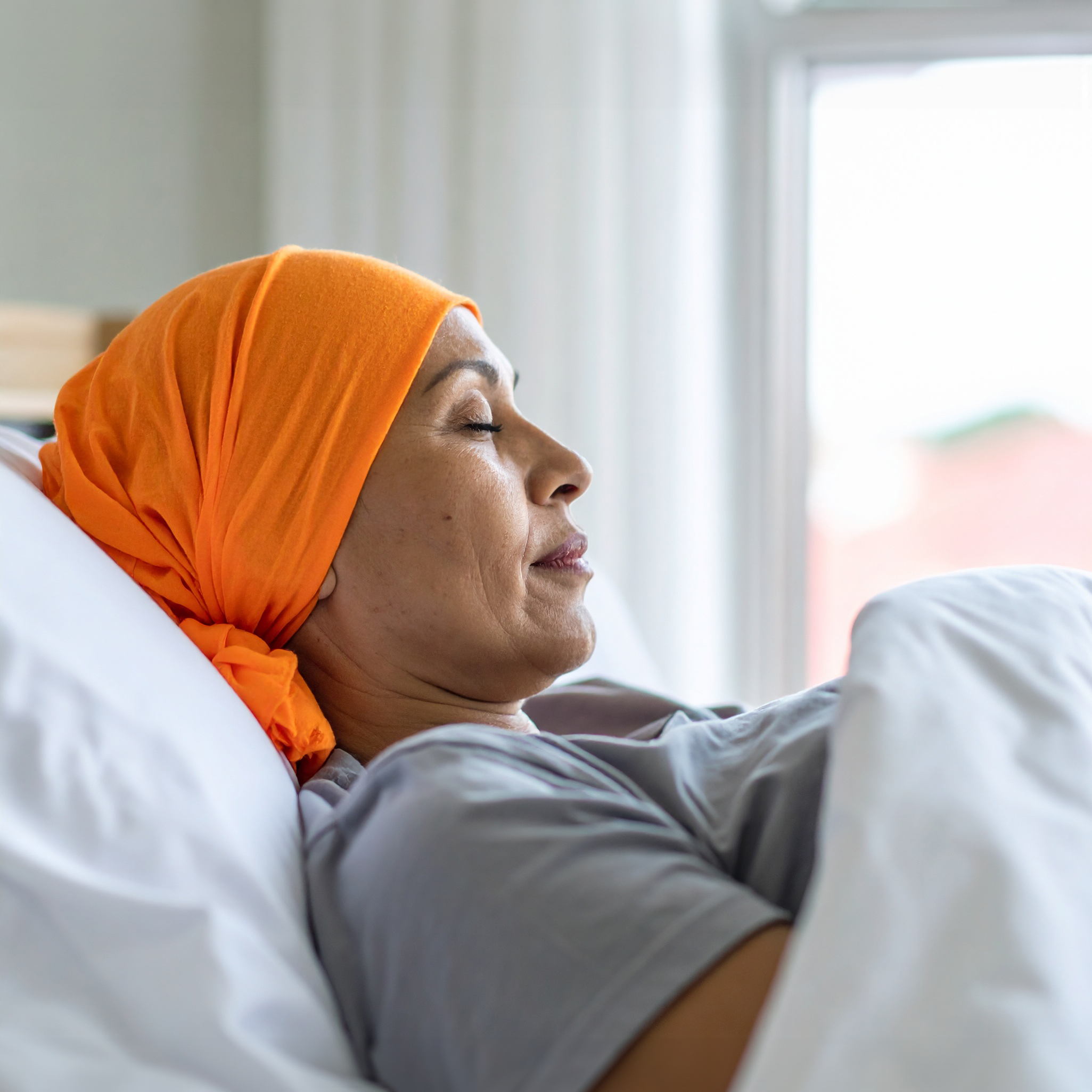 Contactless Device Reveals Timing of Sleep Disturbances Due to Breast Cancer Treatment